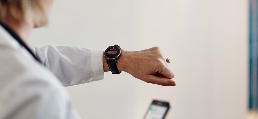 From the Hospital to Home: Customizing Wearables for Quality Care