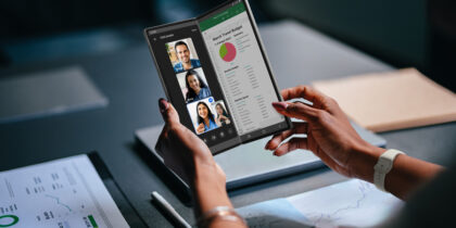 5 ways foldables open up better AI experiences for SMBs