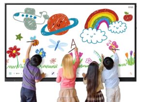 How AI-powered features on Samsung Interactive Display WAF Series enhance learning potential